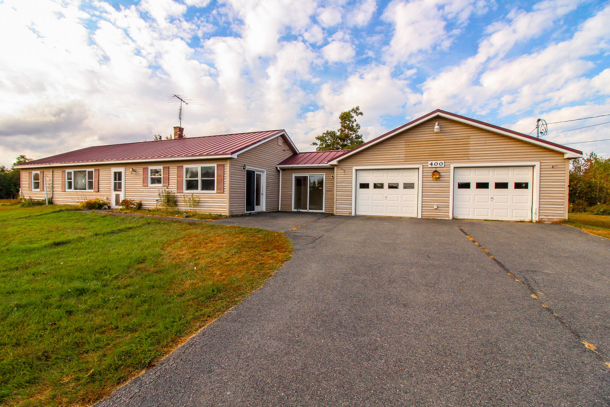 400 Hudson Road Corinth ME 04427