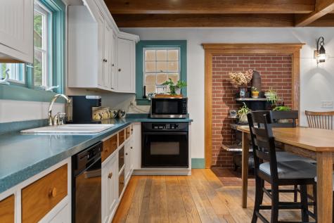 373 Brixham Road Eliot ME 03903