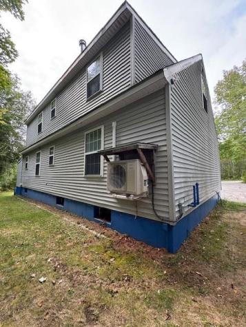 28 Glover Road Rumford ME 04276