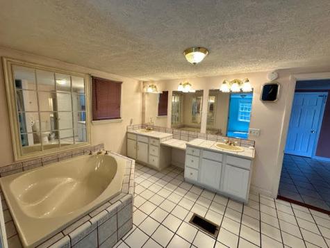 1039 Belfast Road Knox ME 04986