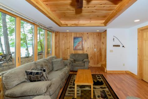 19 Bentwood Street Naples ME 04055