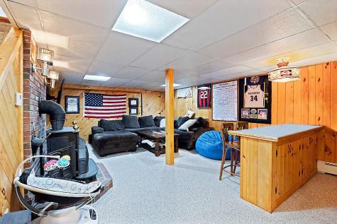 53 Burke Street Farmingdale ME 04344