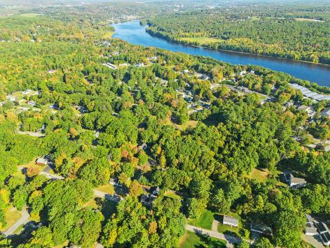 53 Burke Street Farmingdale ME 04344