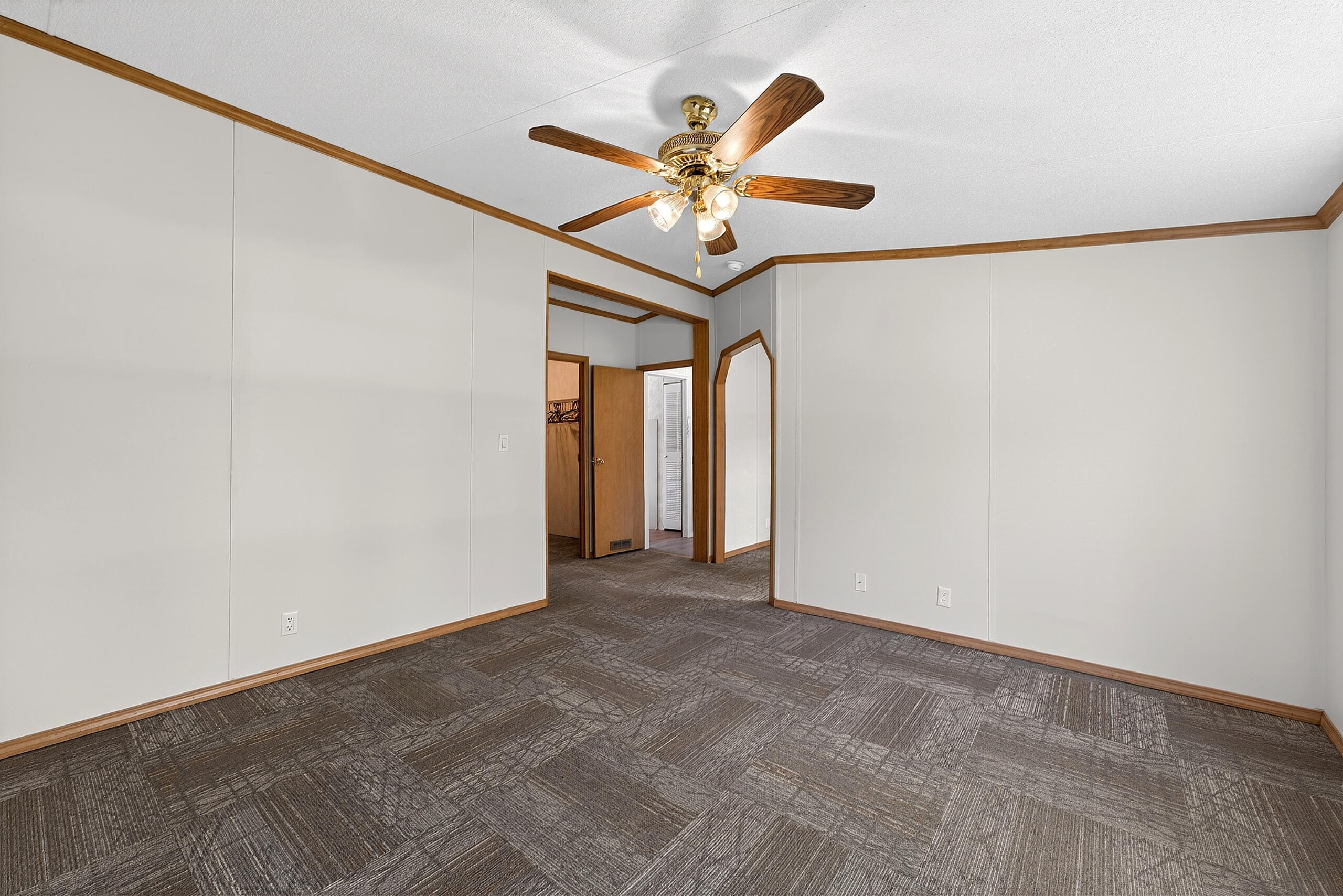 15 Kelly Court Sidney ME 04330