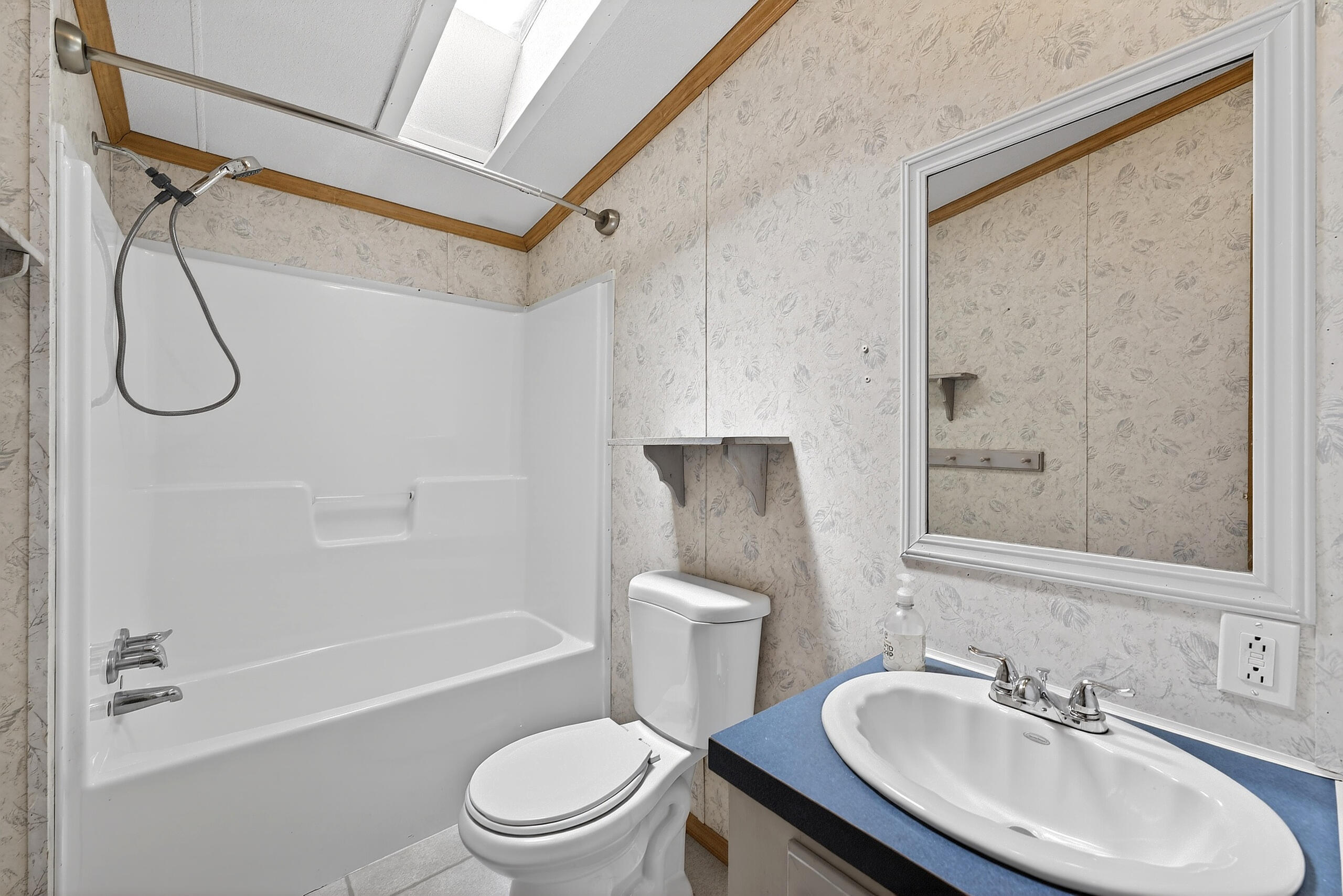 15 Kelly Court Sidney ME 04330