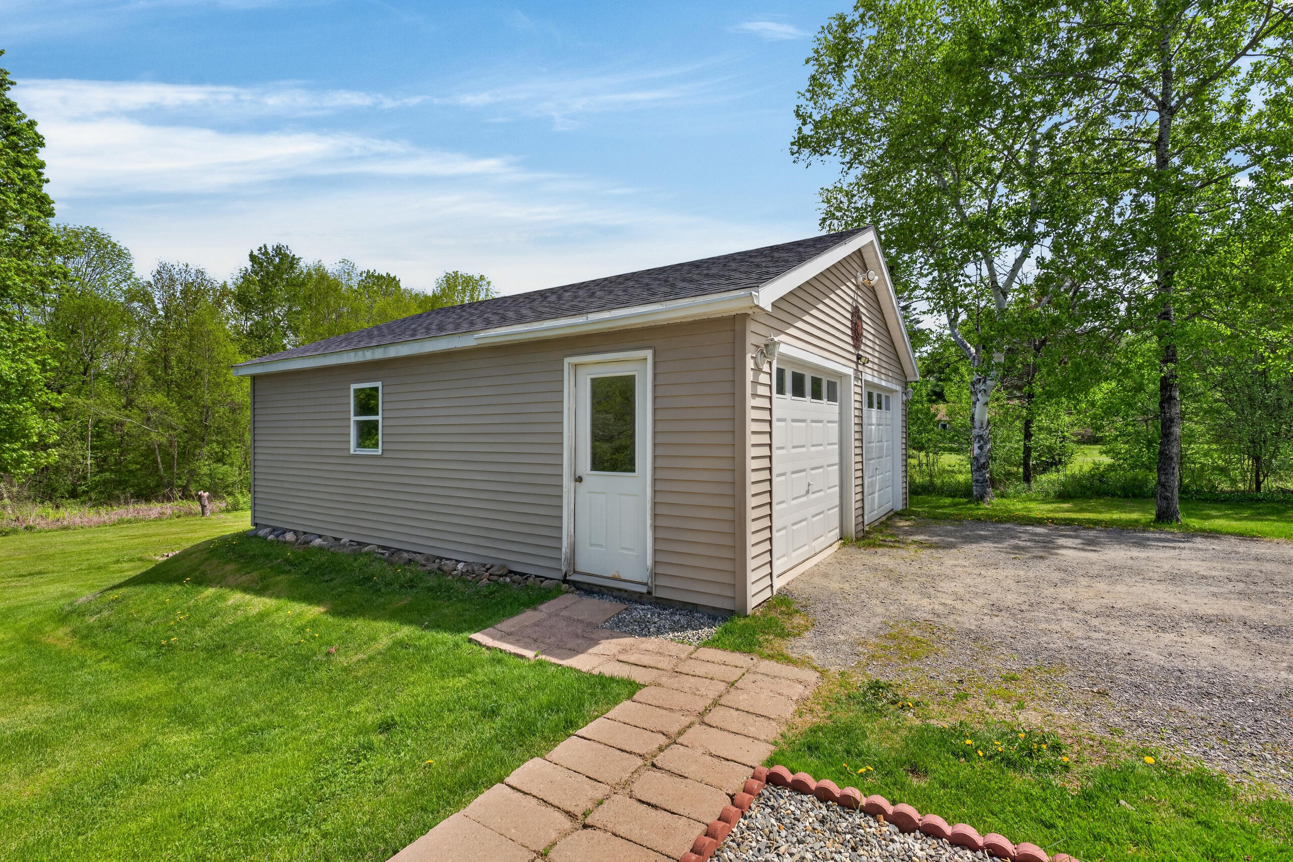 15 Kelly Court Sidney ME 04330
