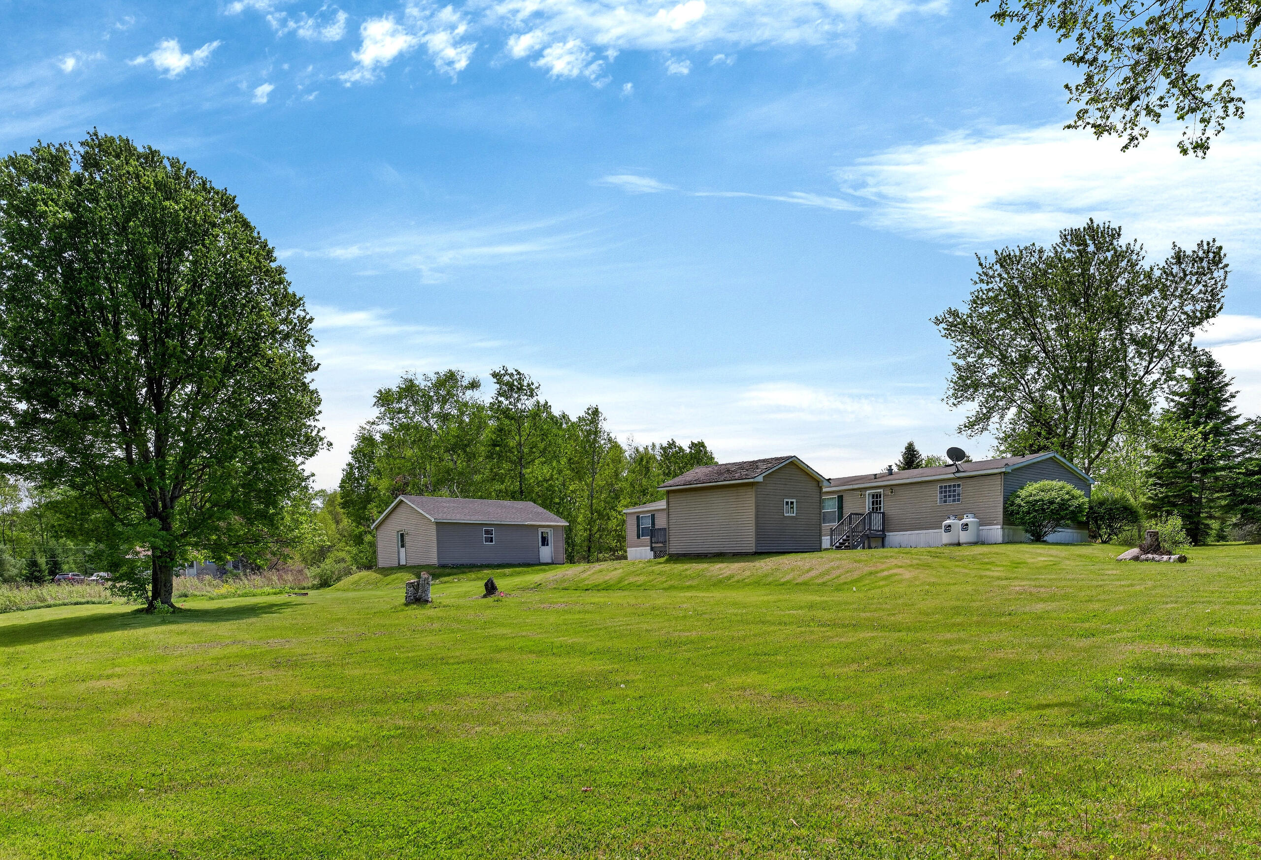 15 Kelly Court Sidney ME 04330