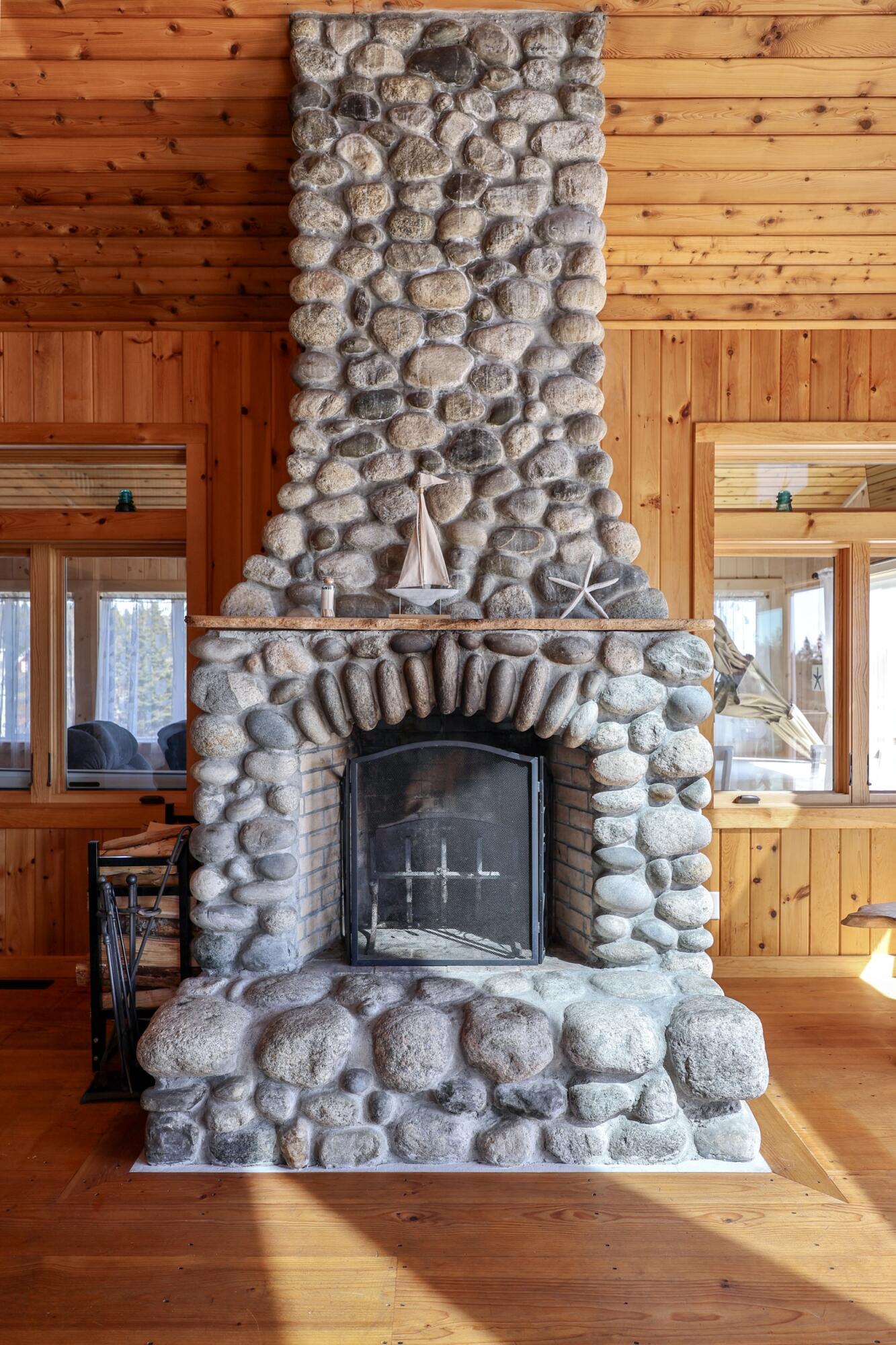28 City Point Road Vinalhaven ME 04863