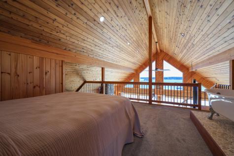 28 City Point Road Vinalhaven ME 04863