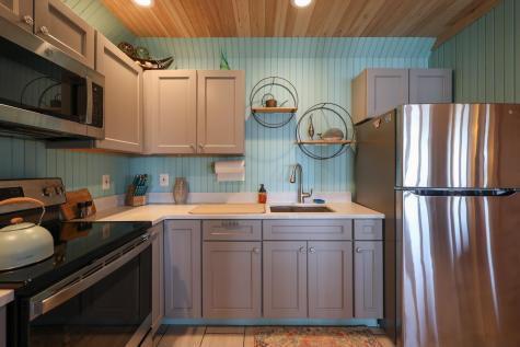 28 City Point Road Vinalhaven ME 04863