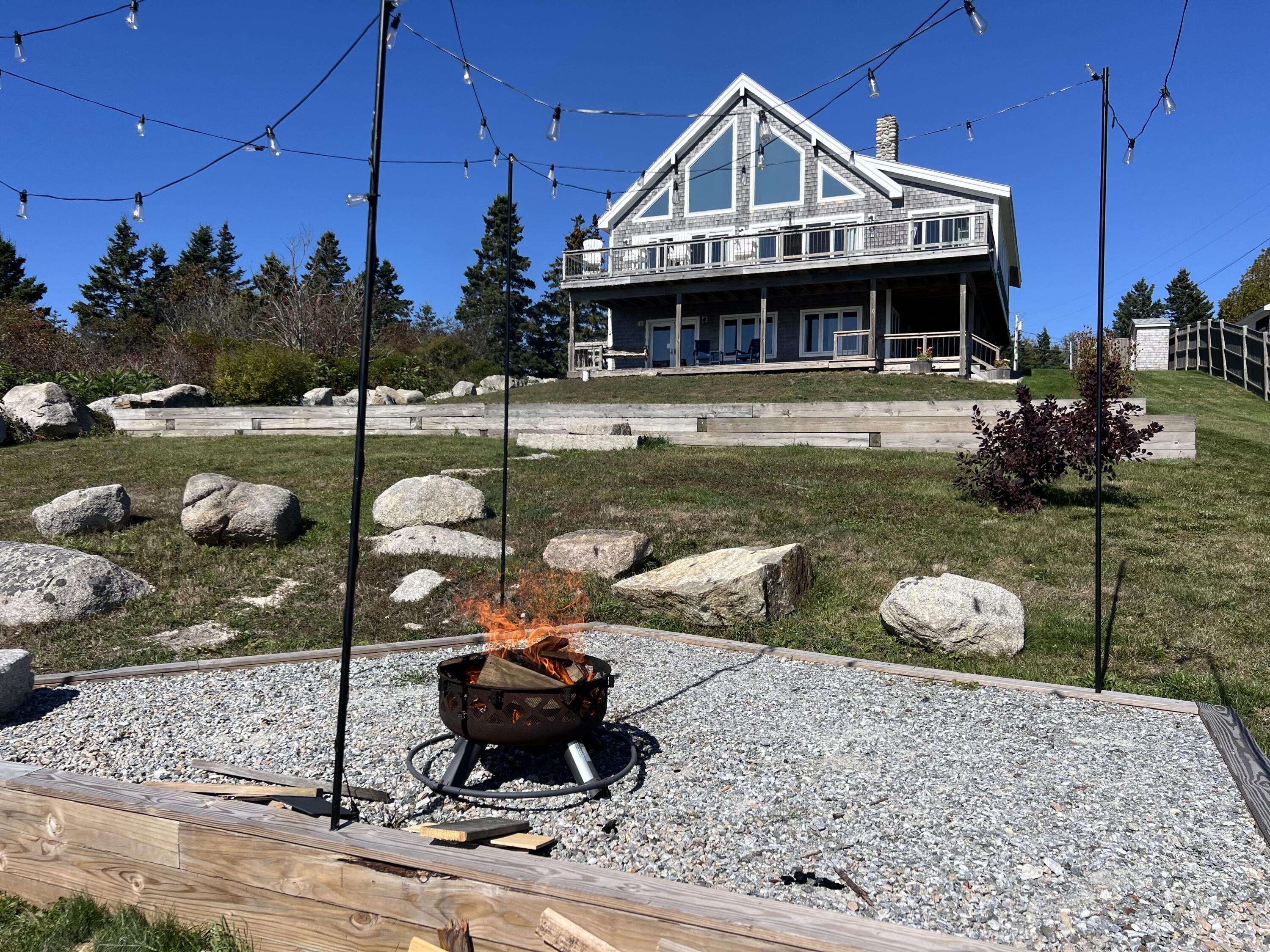 28 City Point Road Vinalhaven ME 04863