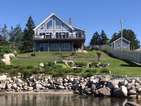 28 City Point Road Vinalhaven ME 04863