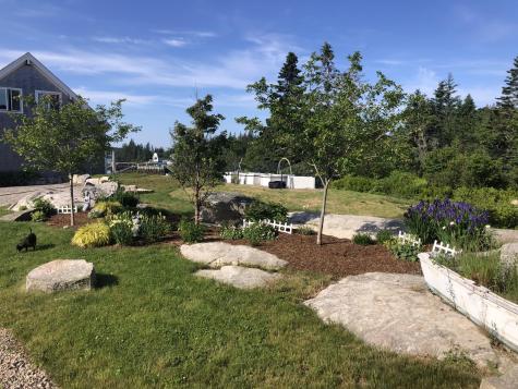 28 City Point Road Vinalhaven ME 04863