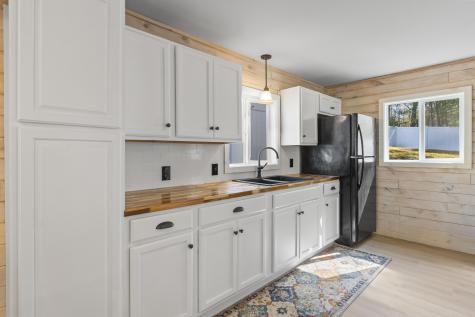 112 Taywood Road Auburn ME 04210