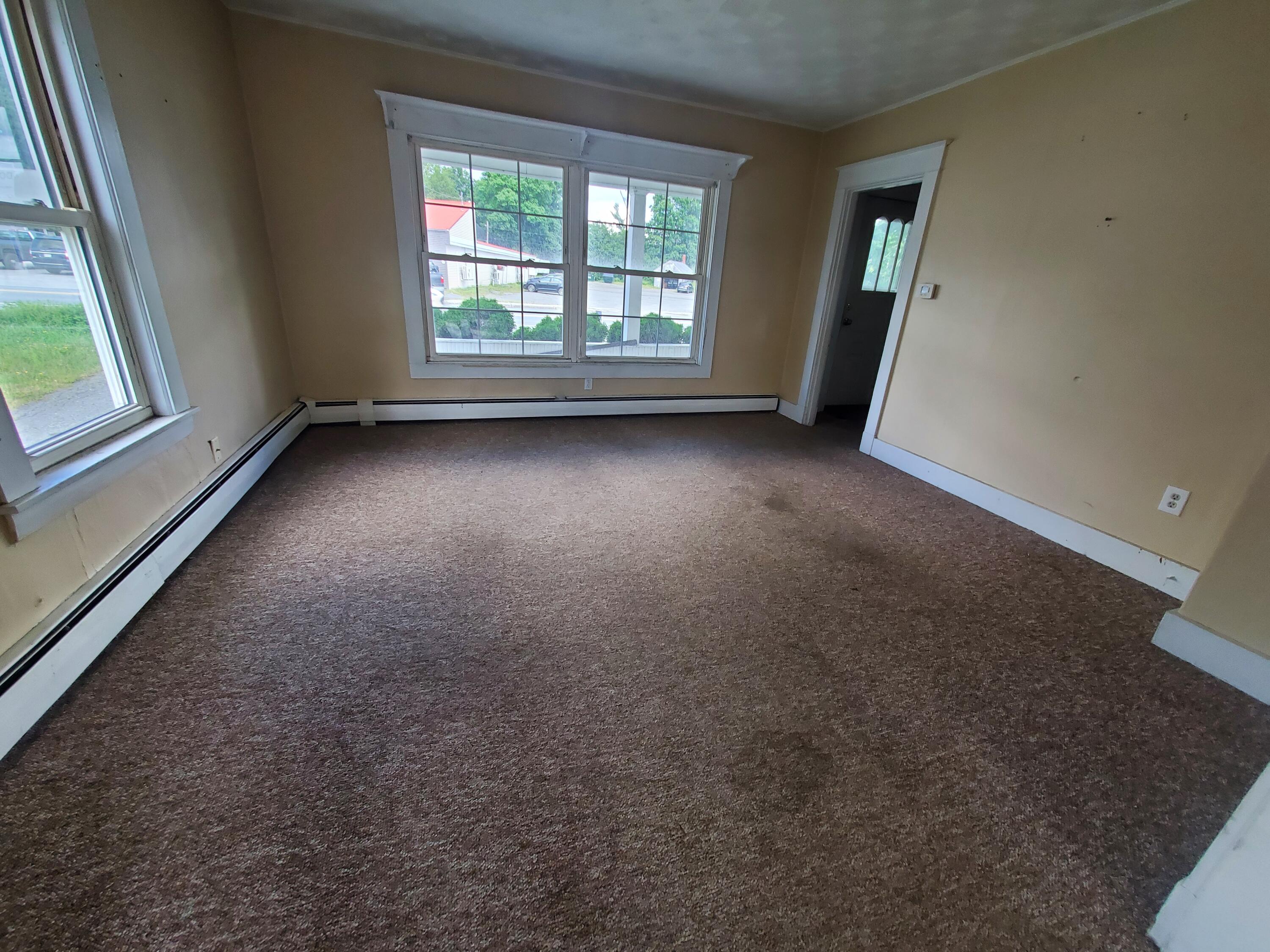 17 Summer Street Dover-foxcroft ME 04426