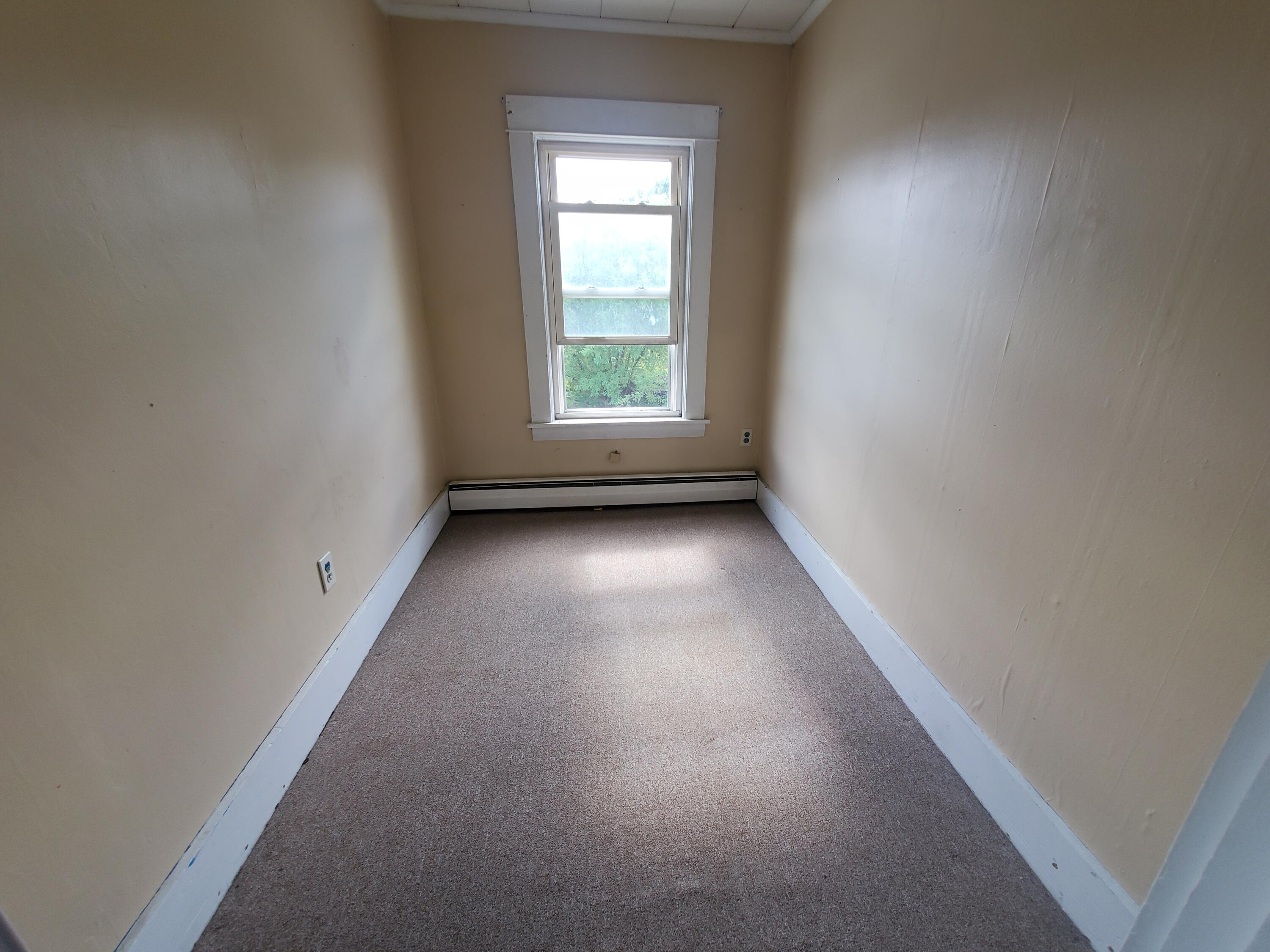 17 Summer Street Dover-foxcroft ME 04426