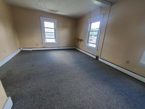 17 Summer Street Dover-foxcroft ME 04426