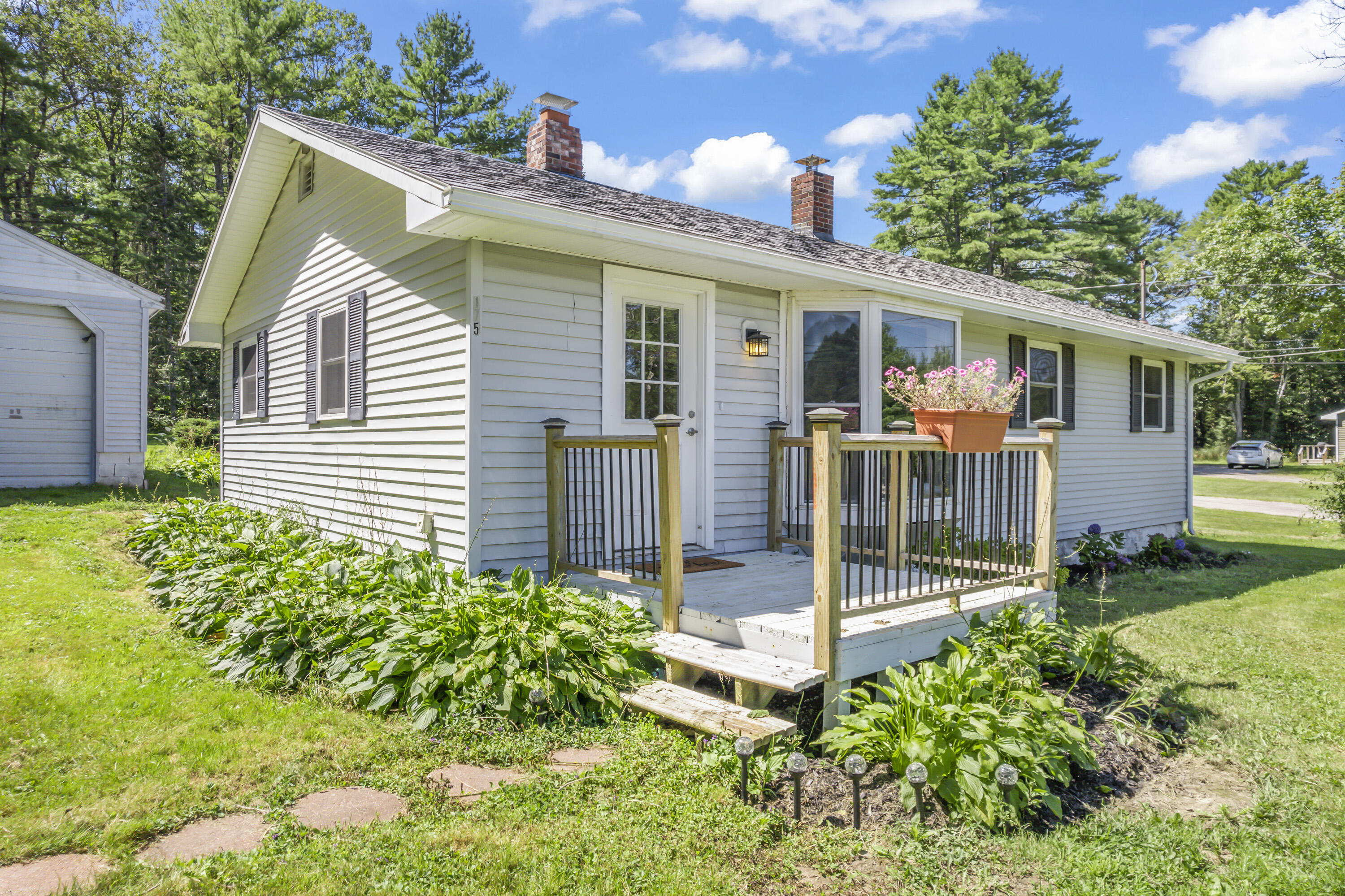 175 Old Ferry Road Wiscasset Maine Real Estate Listing MLS 1570090