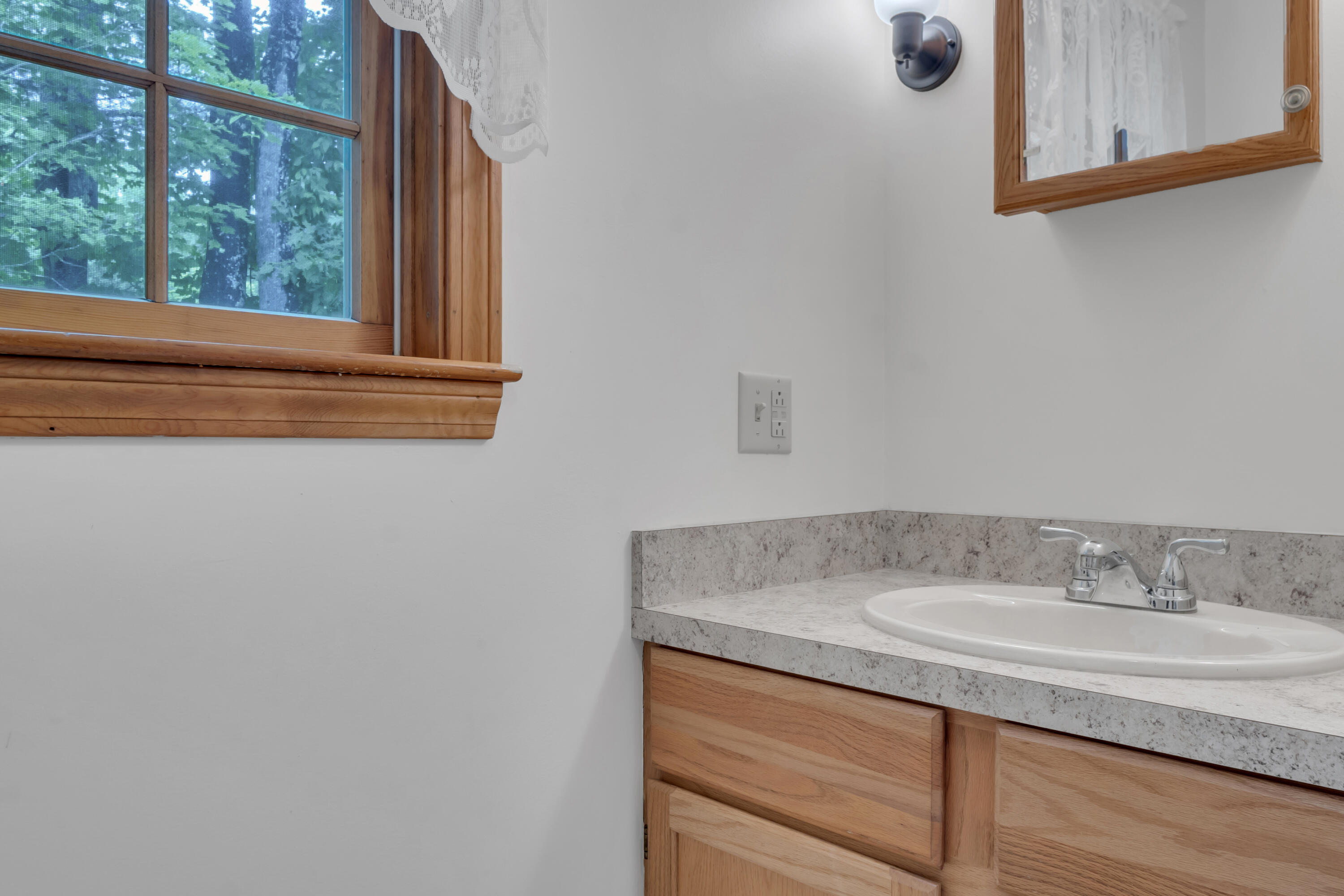 12 Harrison Circle Auburn ME 04210