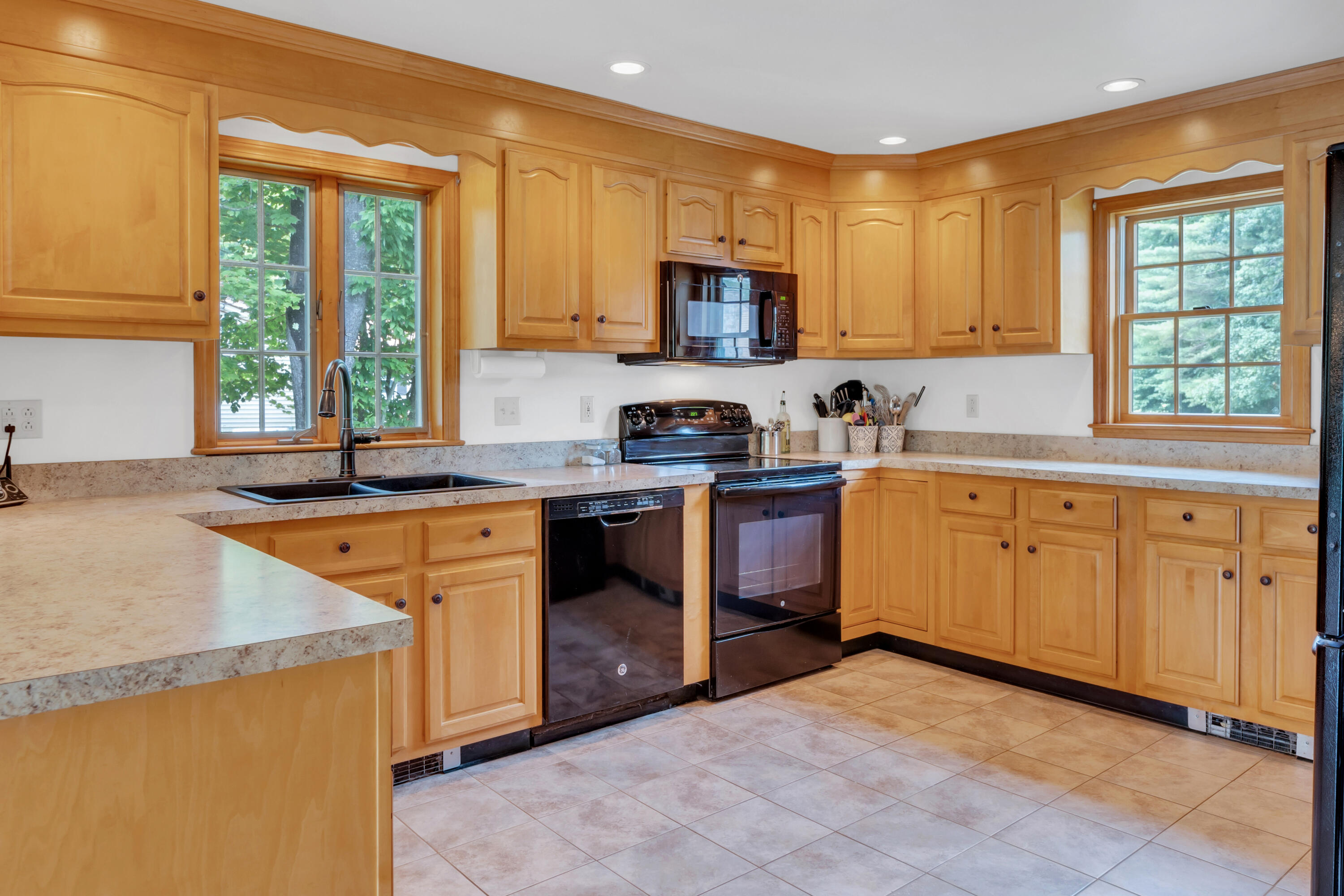 12 Harrison Circle Auburn ME 04210