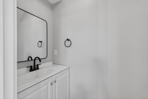 38 Oak Street Gardiner ME 04345