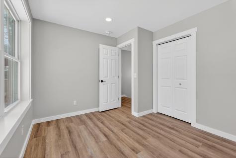 38 Oak Street Gardiner ME 04345