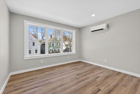 38 Oak Street Gardiner ME 04345