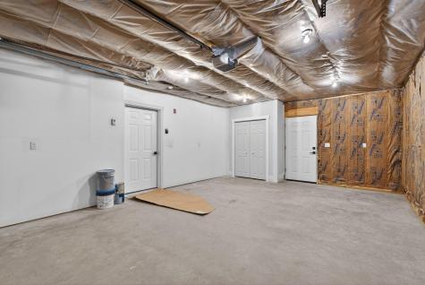 38 Oak Street Gardiner ME 04345