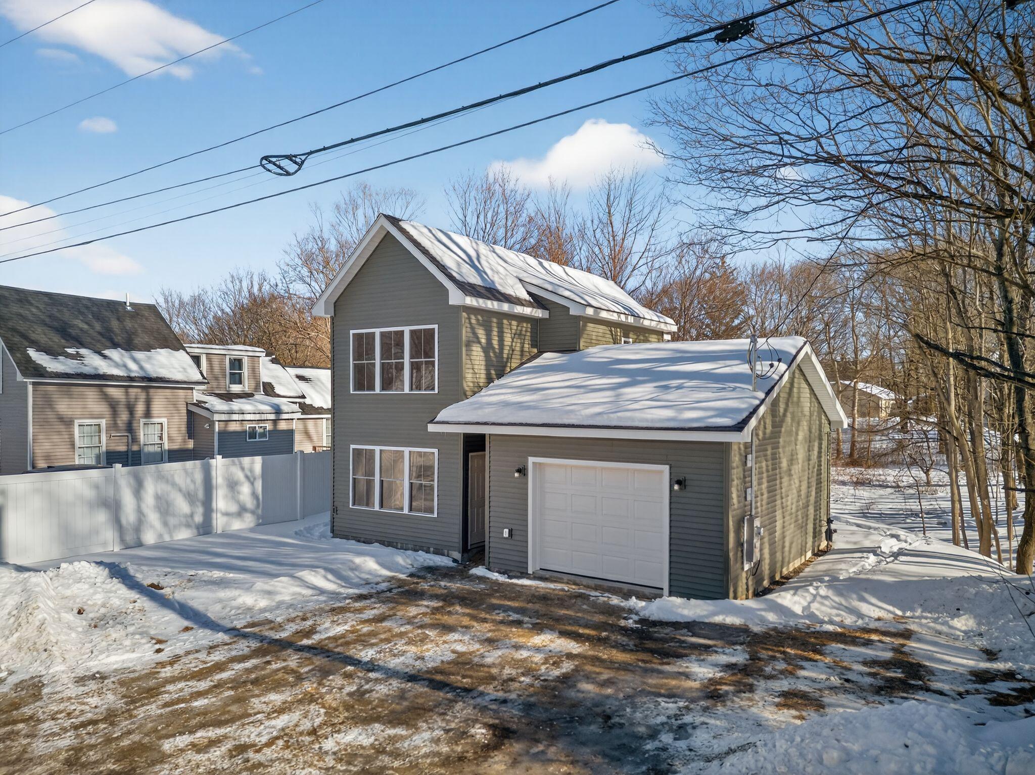 38 Oak Street Gardiner ME 04345