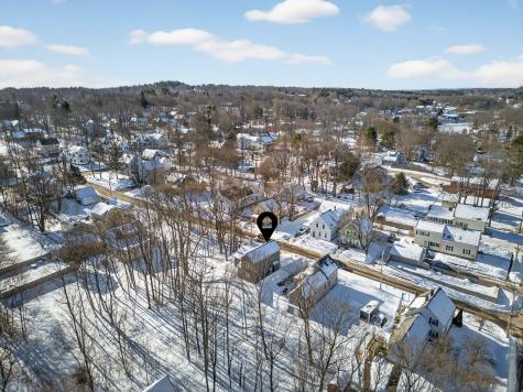 38 Oak Street Gardiner ME 04345