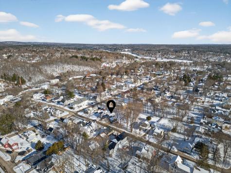 38 Oak Street Gardiner ME 04345