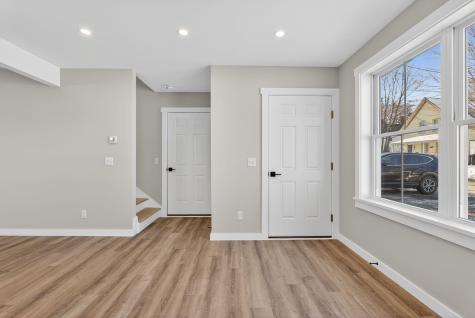 38 Oak Street Gardiner ME 04345