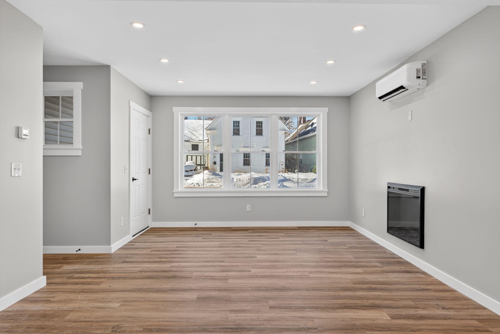 38 Oak Street Gardiner ME 04345