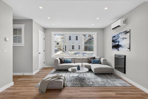 38 Oak Street Gardiner ME 04345