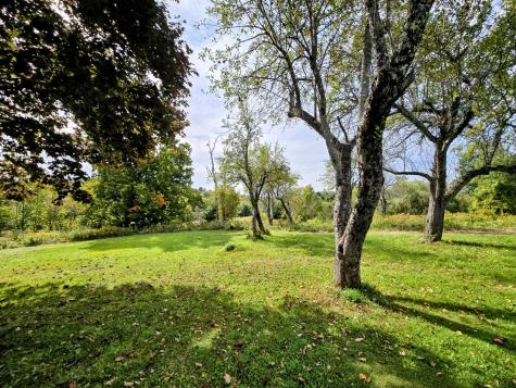 1079 Belfast Road Knox ME 04986