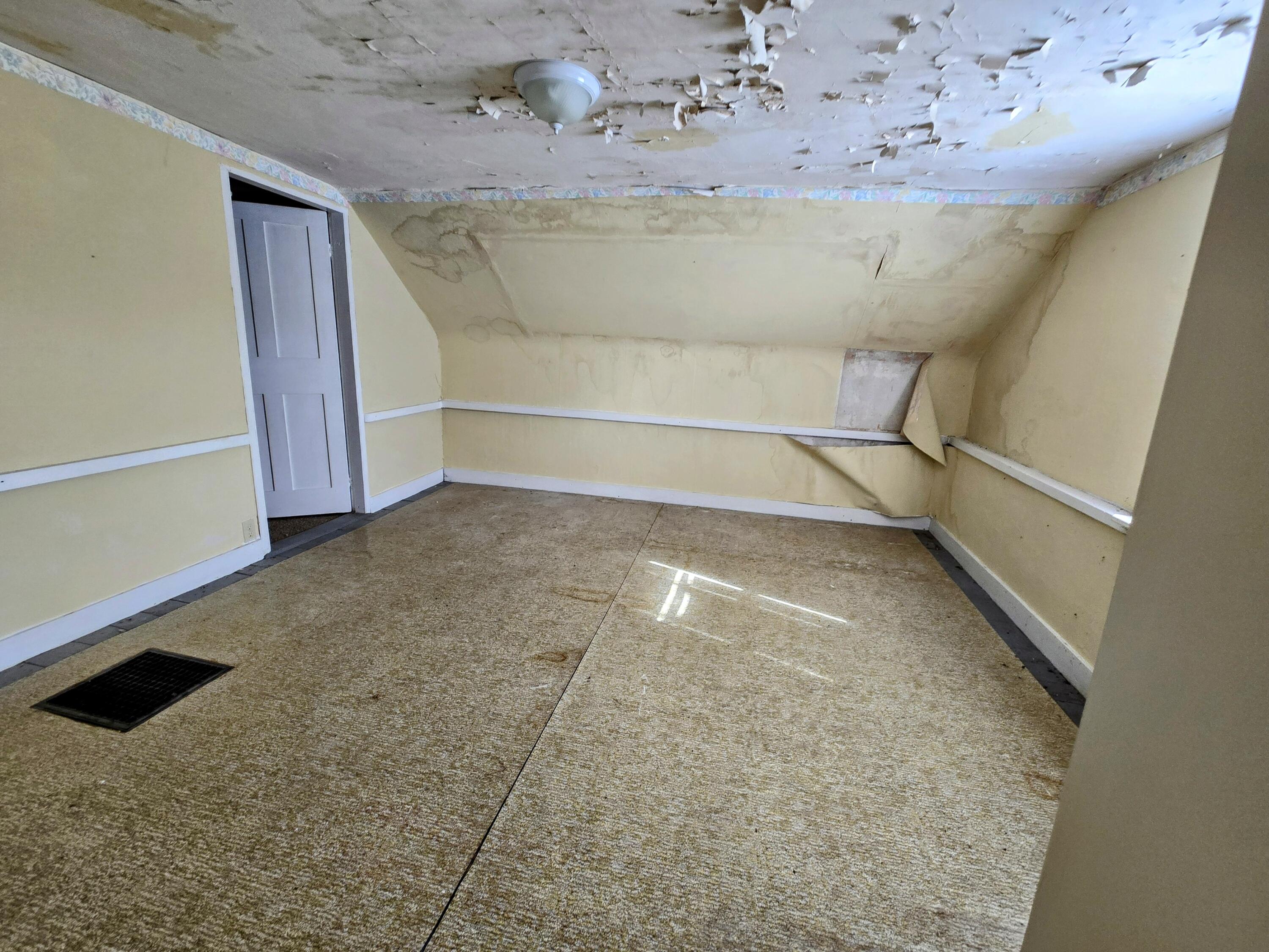 1079 Belfast Road Knox ME 04986