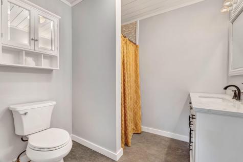 212 Vickery Road Auburn ME 04210