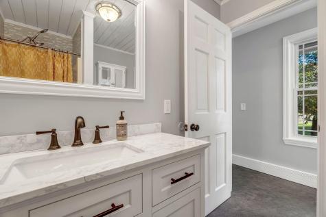 212 Vickery Road Auburn ME 04210