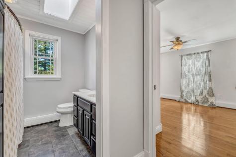 212 Vickery Road Auburn ME 04210