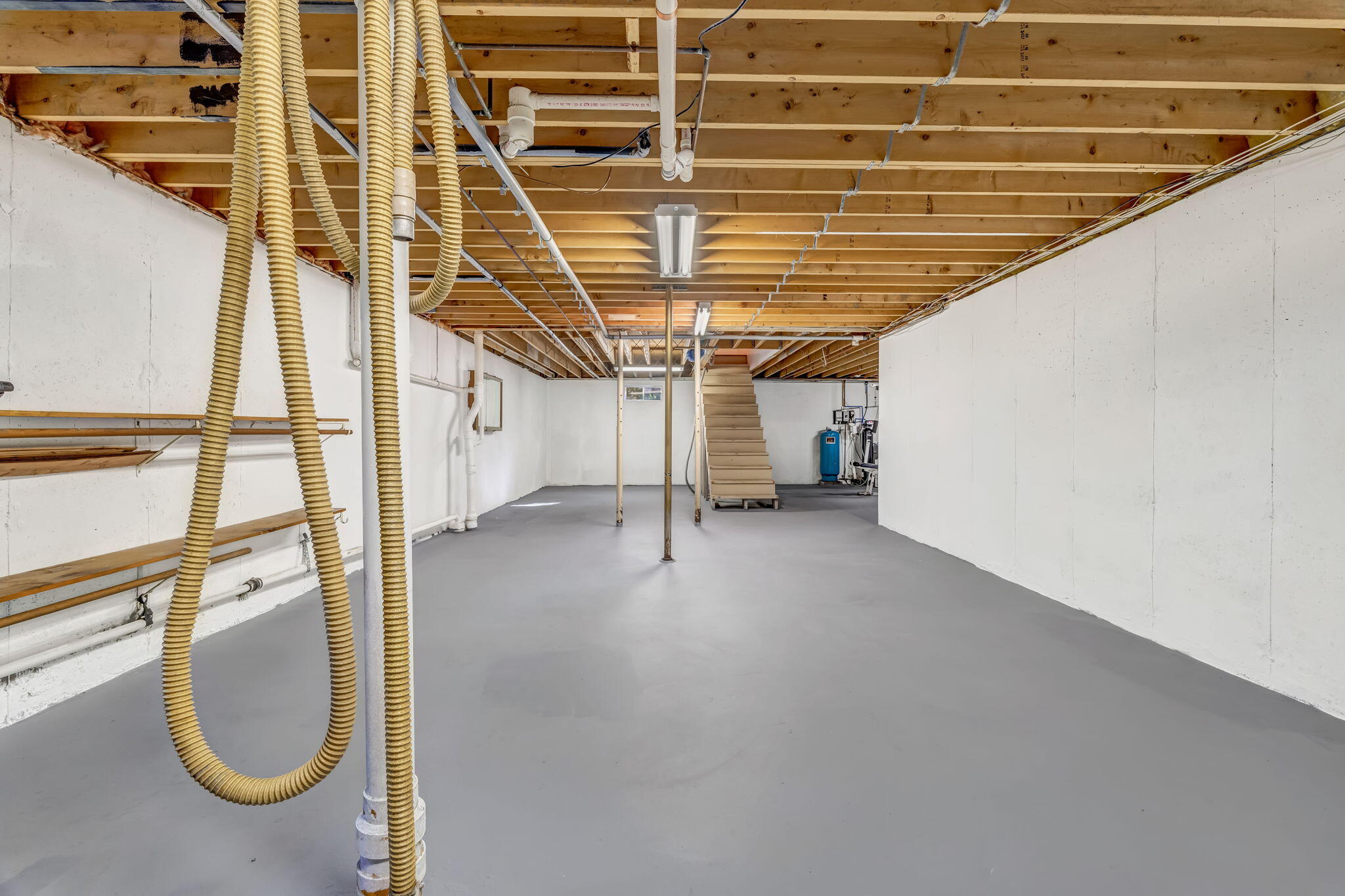 212 Vickery Road Auburn ME 04210