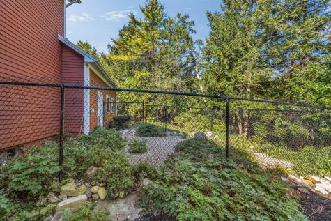 212 Vickery Road Auburn ME 04210