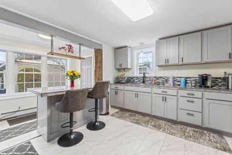 166 Warren Avenue Lewiston ME 04240