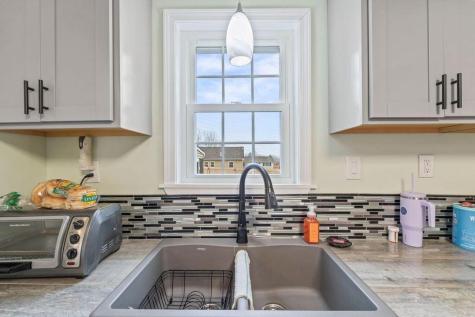 166 Warren Avenue Lewiston ME 04240