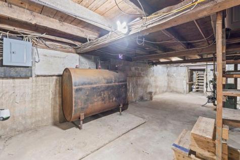 166 Warren Avenue Lewiston ME 04240