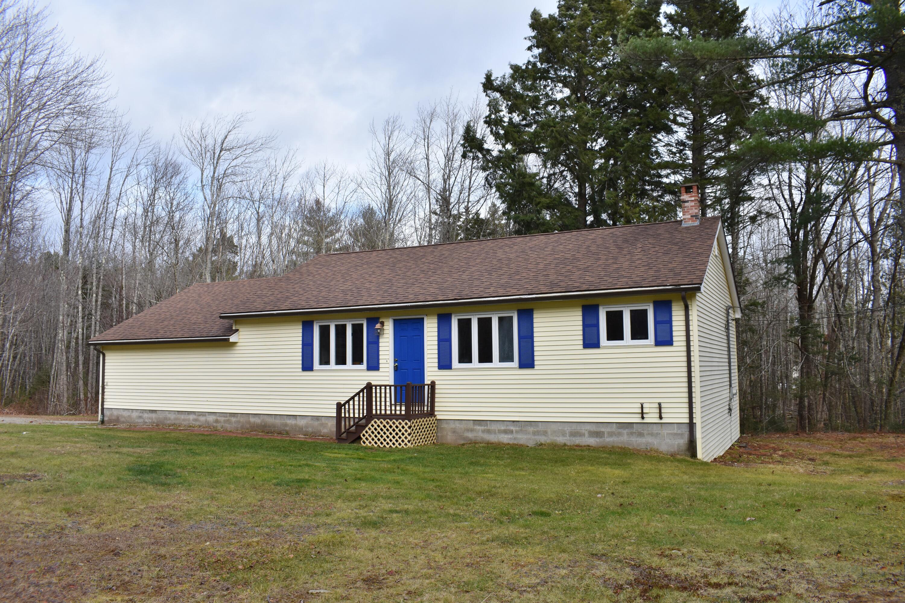 3 Resh Road Searsport ME 04974