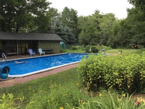 252 High Street Farmington ME 04938
