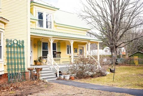 252 High Street Farmington ME 04938