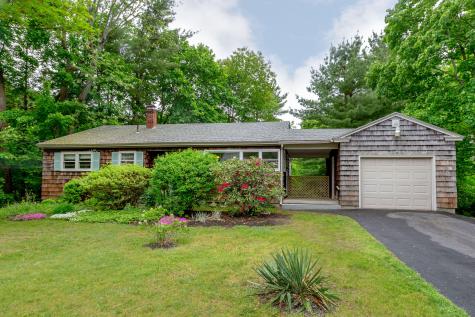 35 Brooks Avenue Lewiston ME 04240