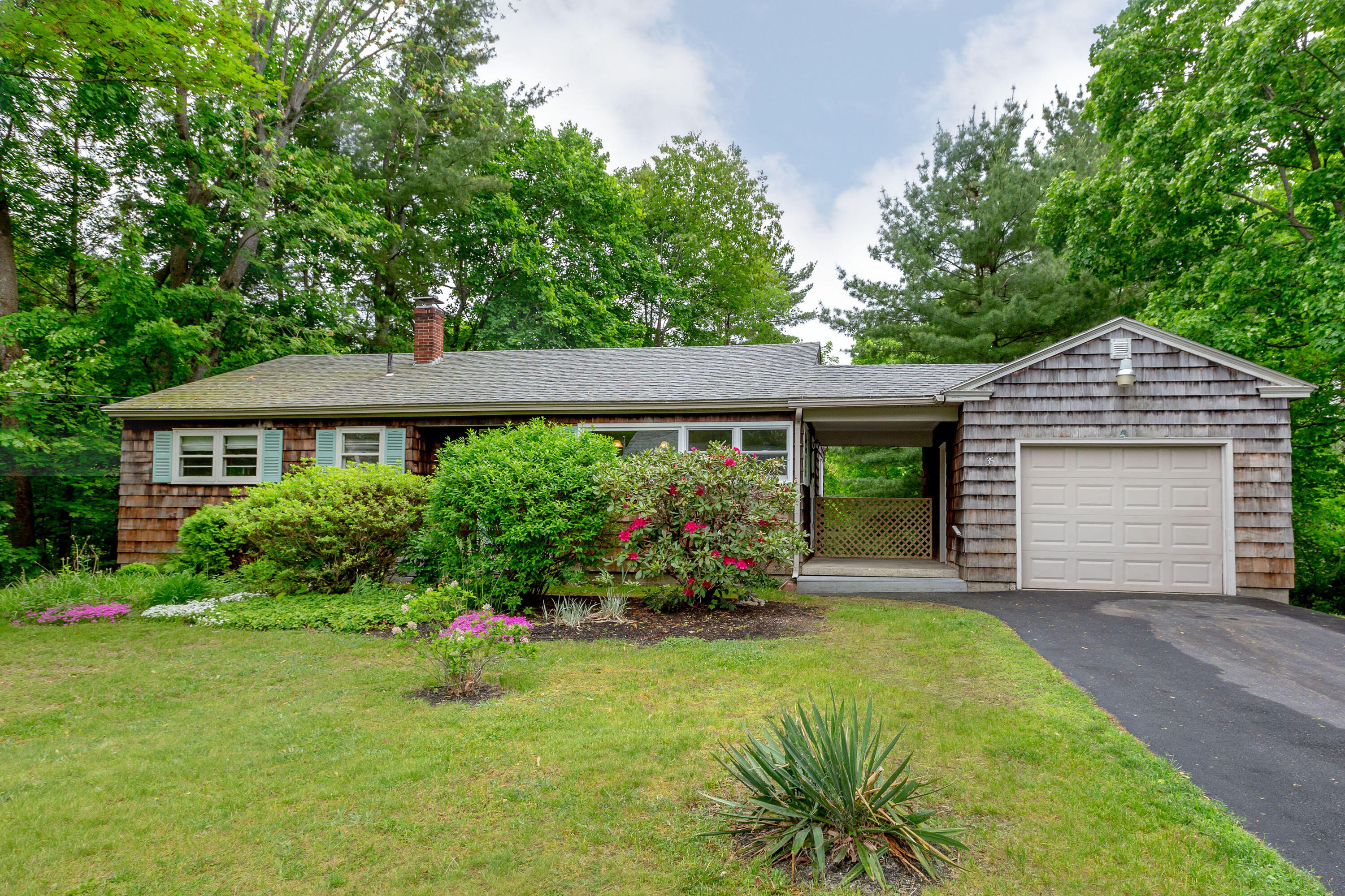 35 Brooks Avenue Lewiston ME 04240