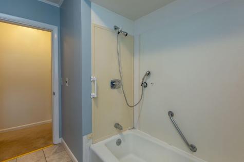 35 Brooks Avenue Lewiston ME 04240
